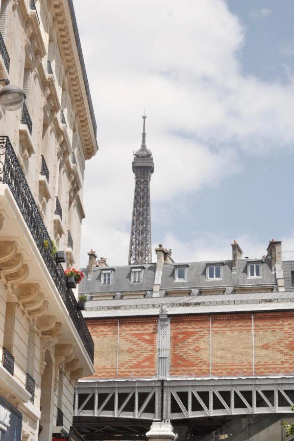 Eiffel Tower Appartment باريس المظهر الخارجي الصورة